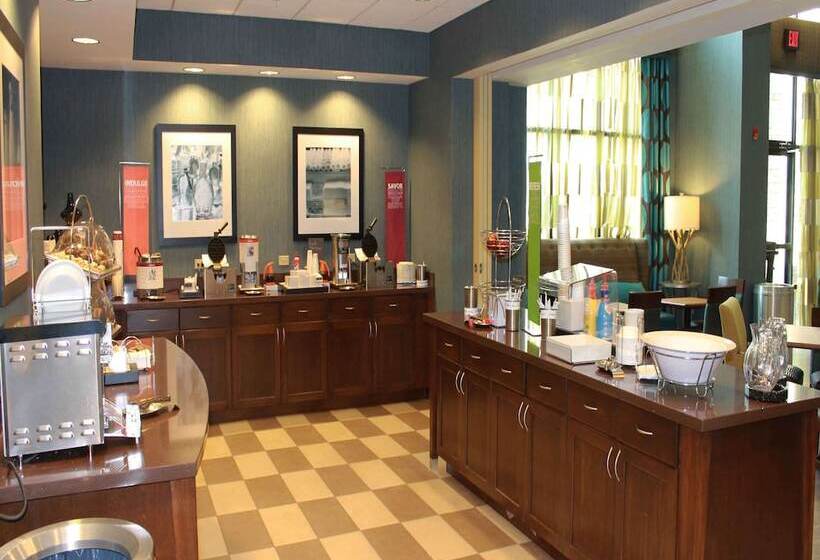 فندق Hampton Inn & Suites Stroudsburg Pocono Mountains