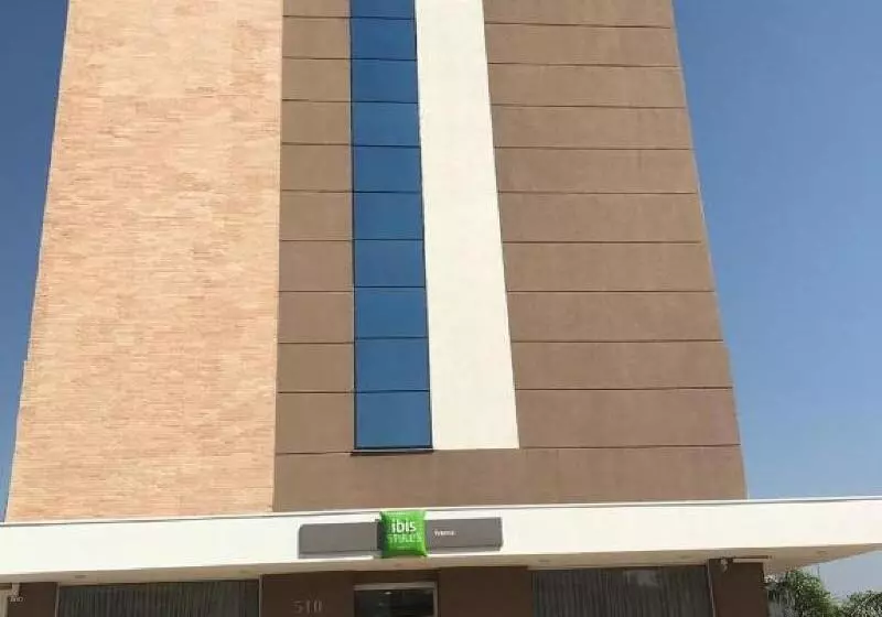 酒店 Golden Tower Express Franca By Fênix Hotéis