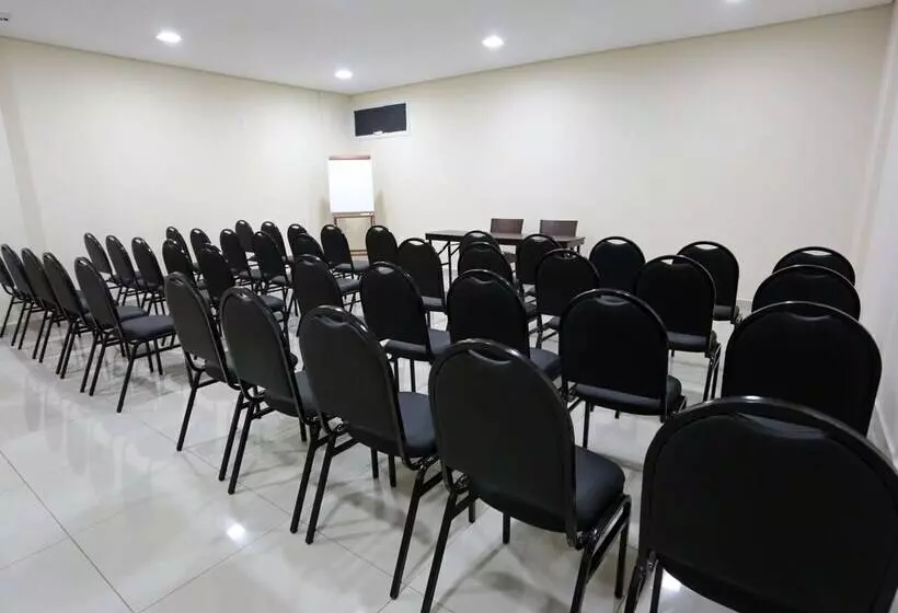 酒店 Golden Tower Express Franca By Fênix Hotéis