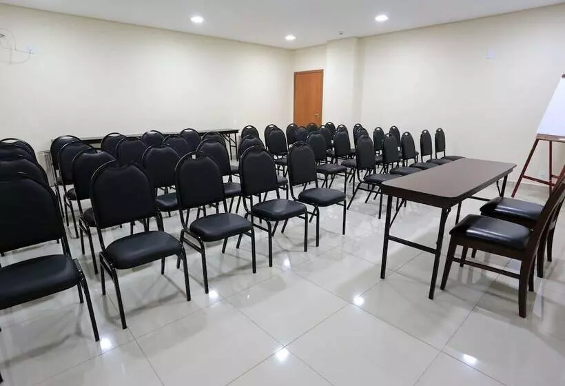 酒店 Golden Tower Express Franca By Fênix Hotéis