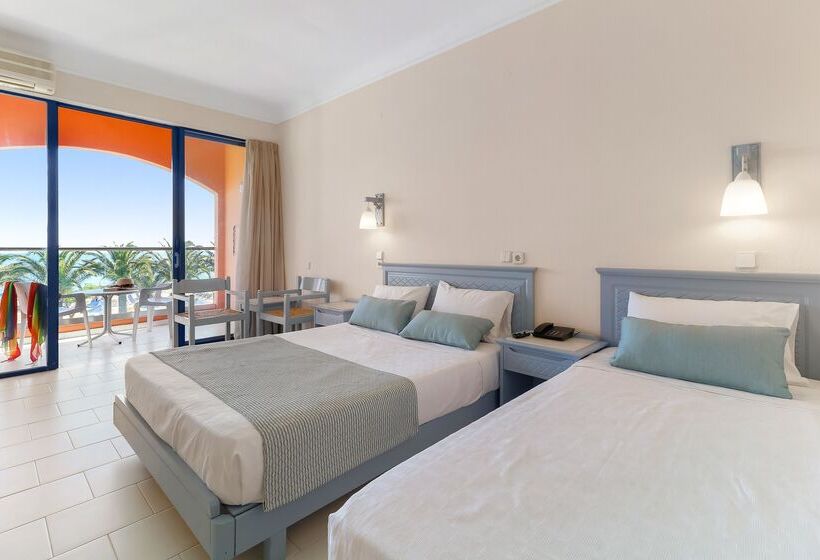 בית מלון כפרי Mare Monte Beach