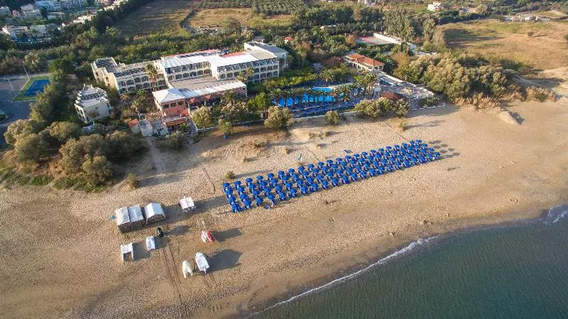 בית מלון כפרי Mare Monte Beach