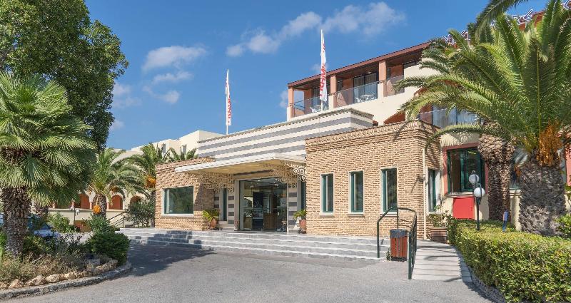 בית מלון כפרי Mare Monte Beach