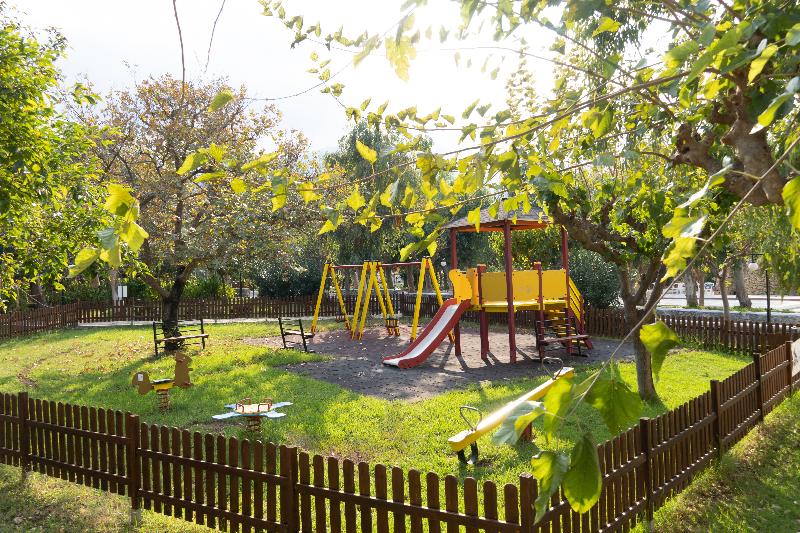 בית מלון כפרי Mare Monte Beach