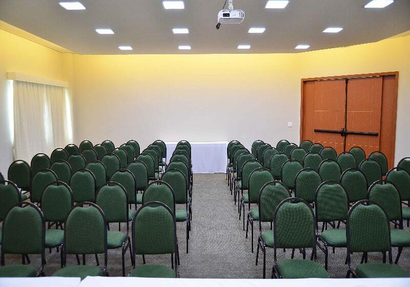 Hotel Matão By Mercure