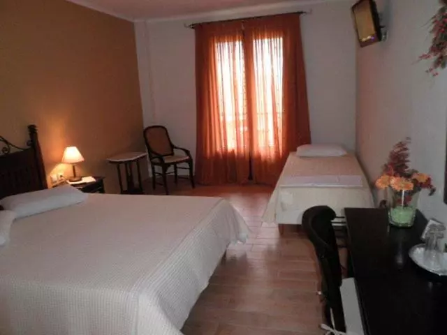 فندق Melegos Inn