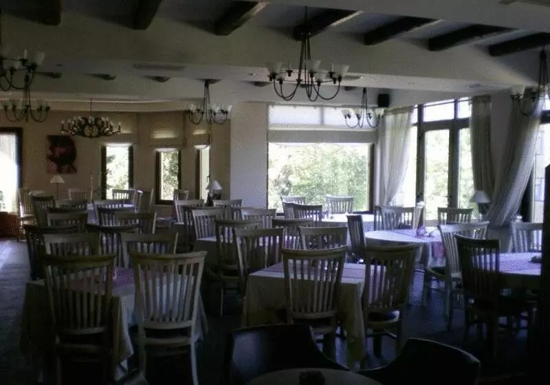 فندق Melegos Inn