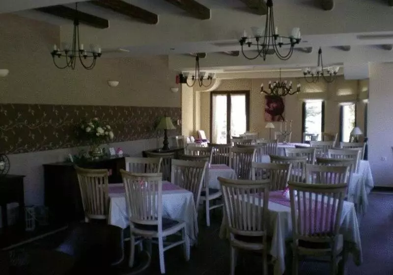 فندق Melegos Inn