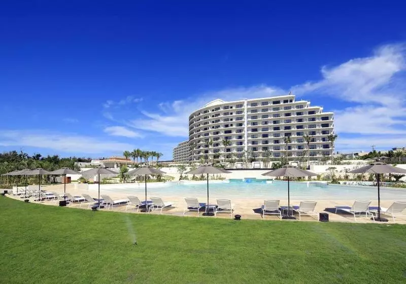 호텔 Monterey Okinawa Spa & Resort