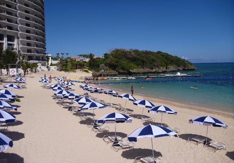 هتل Monterey Okinawa Spa & Resort