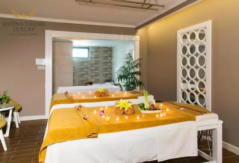酒店 Muong Thanh Luxury Nha Trang
