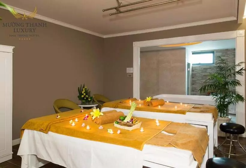 酒店 Muong Thanh Luxury Nha Trang