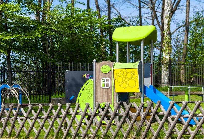 בית מלון כפרי Ośrodek Wypoczynkowy Alcest