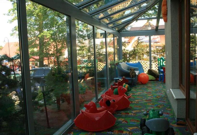 בית מלון כפרי Ośrodek Wypoczynkowy Alcest