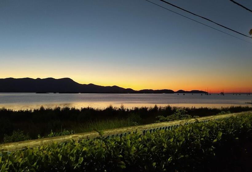 Отель Camboa Capela