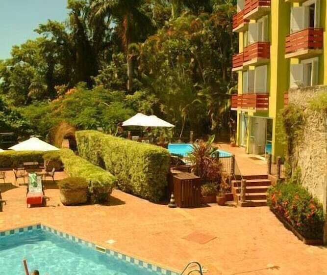 Отель Camboa Capela