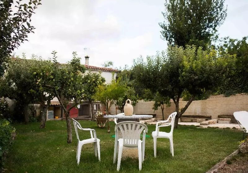 هتل روستایی Casa De La Cadena