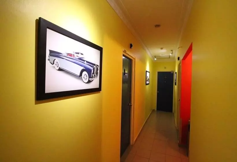 Hotel Station 18