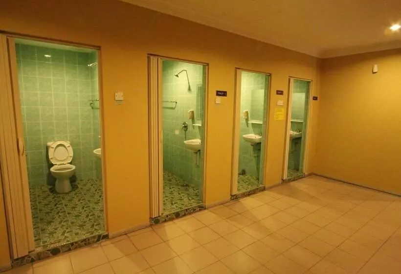 Hotel Station 18