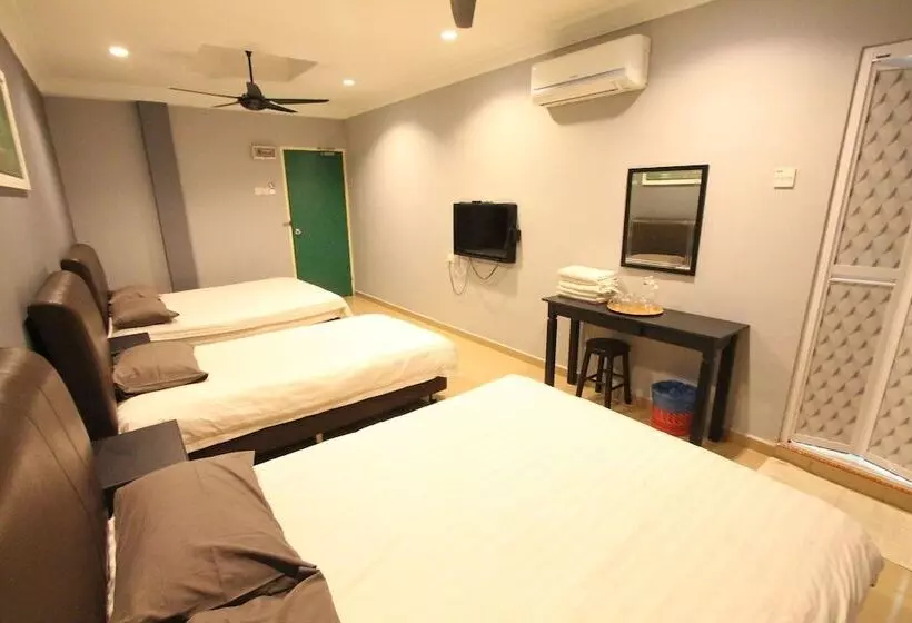 Hotel Station 18