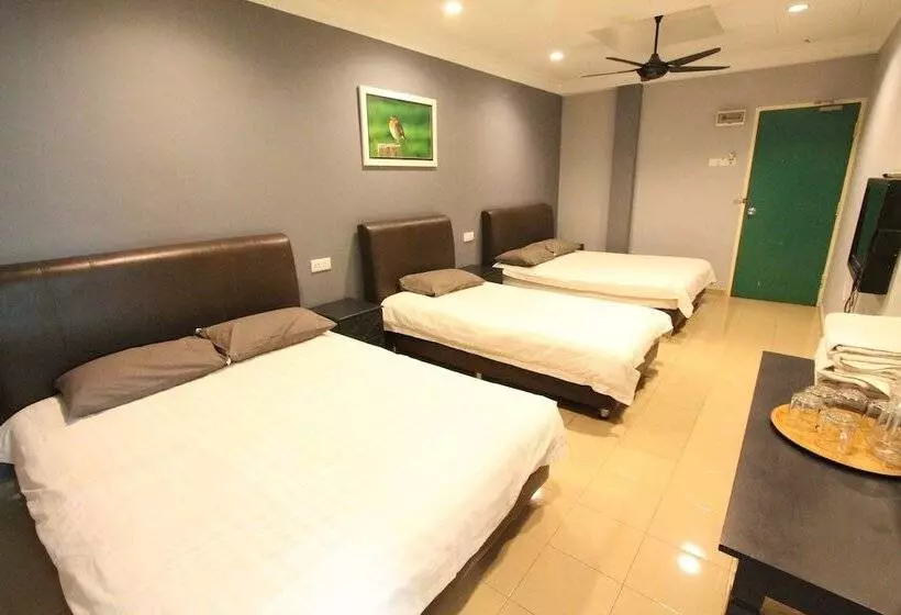 Hotel Station 18