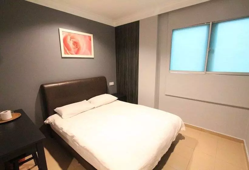 Hotel Station 18