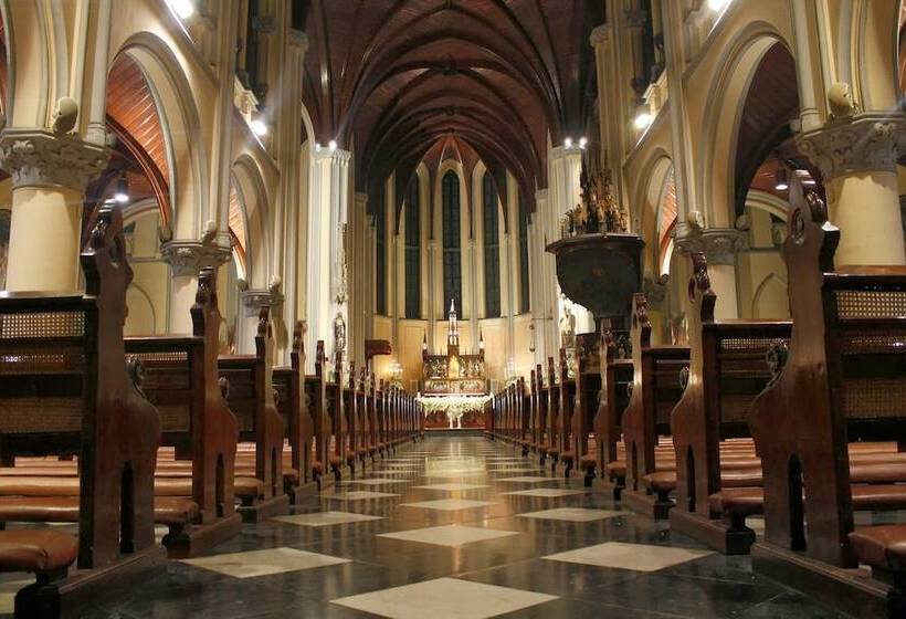 בית מלון כפרי Swissbelresidences Kalibata