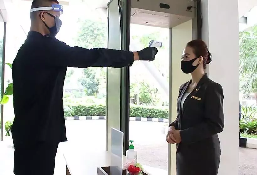 ホテル Swissbelresidences Kalibata