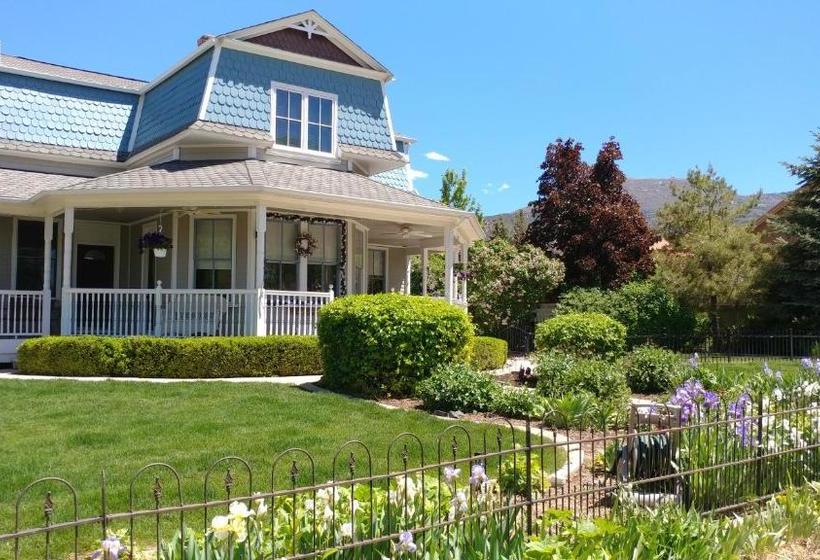 בית מלון כפרי The Iron Gate Inn