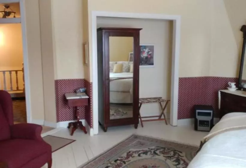 Szálloda The Iron Gate Inn