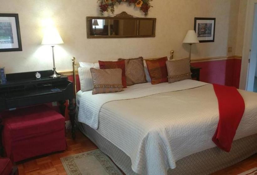 בית מלון כפרי The Iron Gate Inn