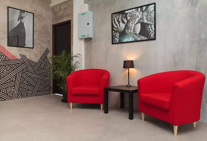 Kama Bangkok   Boutique Bed & Breakfast   Hostel