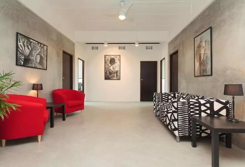 Kama Bangkok   Boutique Bed & Breakfast   Hostel