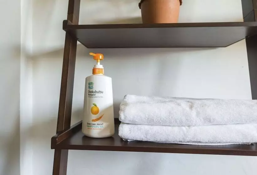 Kama Bangkok   Boutique Bed & Breakfast   Hostel