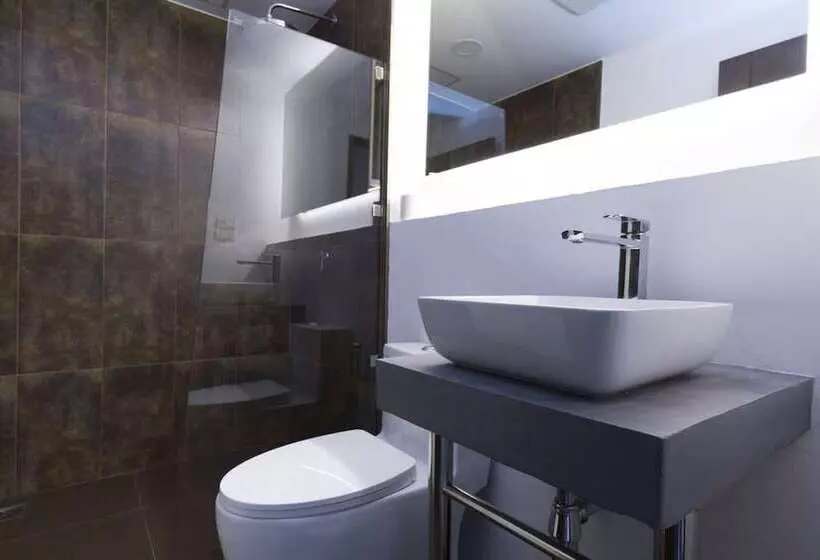 Kama Bangkok   Boutique Bed & Breakfast   Hostel