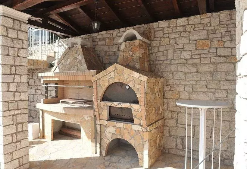 Kerkyra Beach Hotel & Apartments