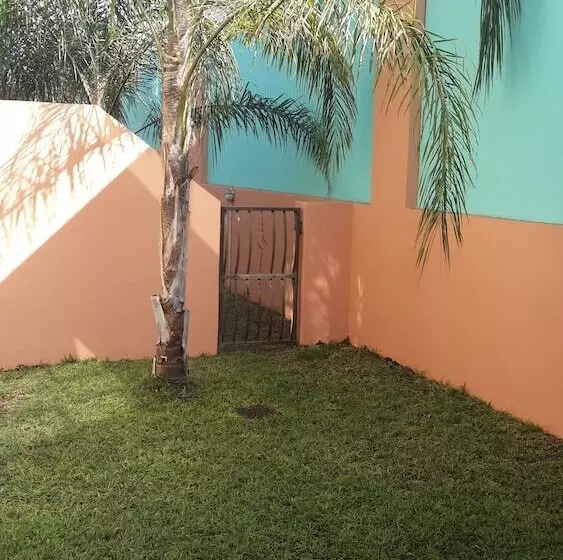 Palm Valley Inn And Day Spa