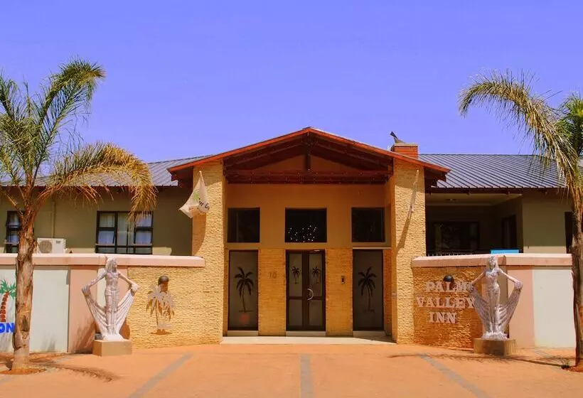 Palm Valley Inn And Day Spa