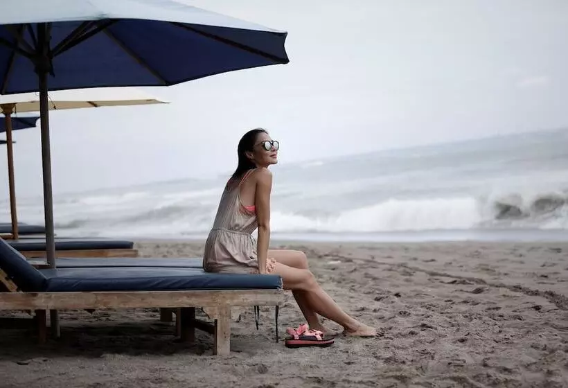 White Goose Boutique