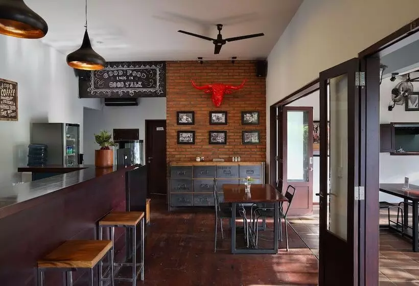 White Goose Boutique