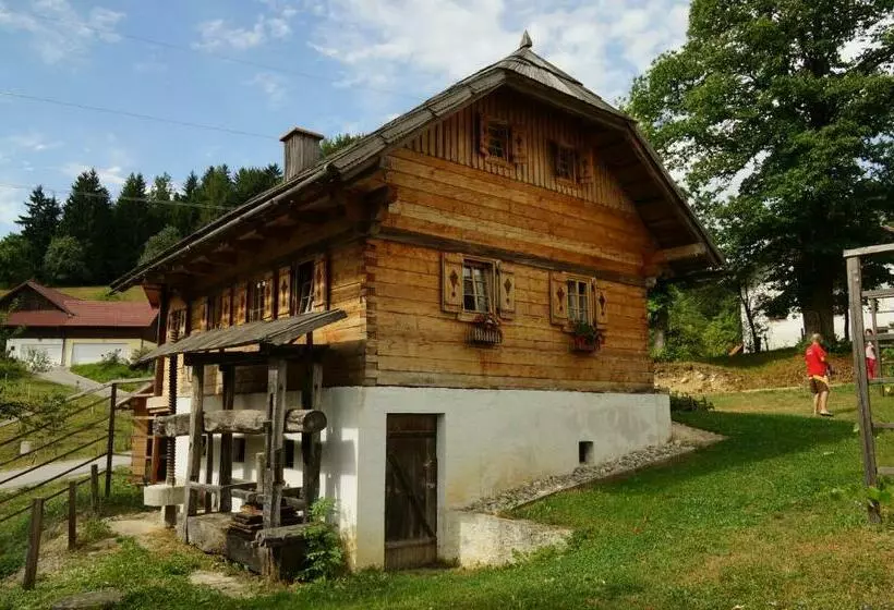 هتل Tourist Farm Samec