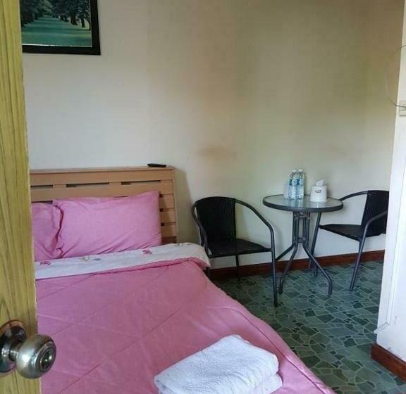 Ostello สบาย สบาย รีสอร์ท