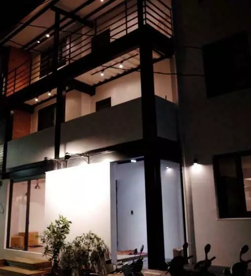 هاستل Donghai Cottage Backpack Inn Suite