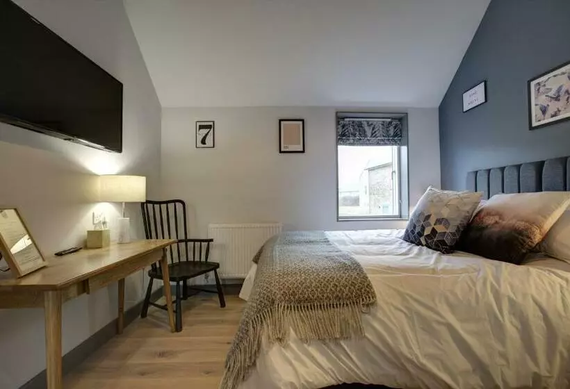 ユースホステル The Temple Inn