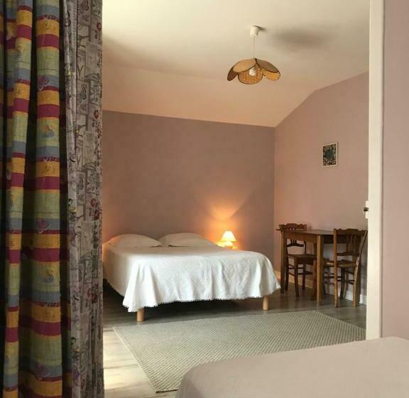 تختخواب و صبحانه Chez Sylvie Et Thierry