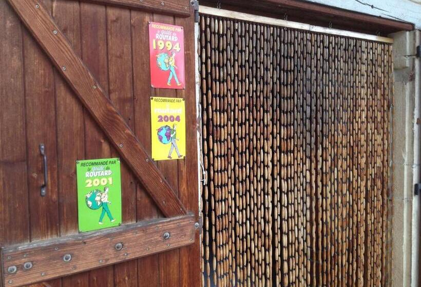 تختخواب و صبحانه Chez Sylvie Et Thierry