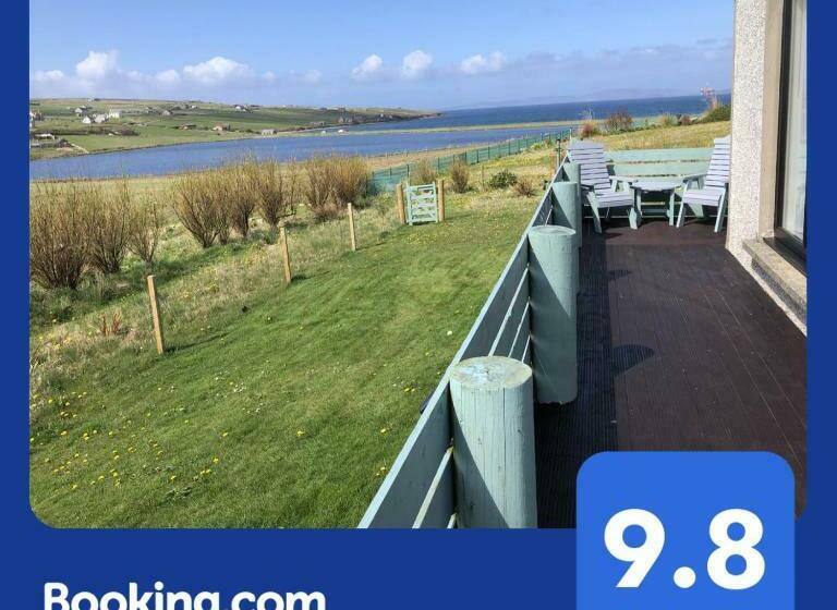 Bed and Breakfast Old School   Exclusive 5 Room Private Suite