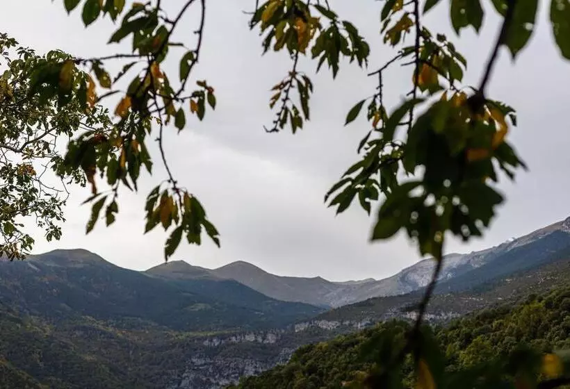 ホテル De Montaña Lamiana