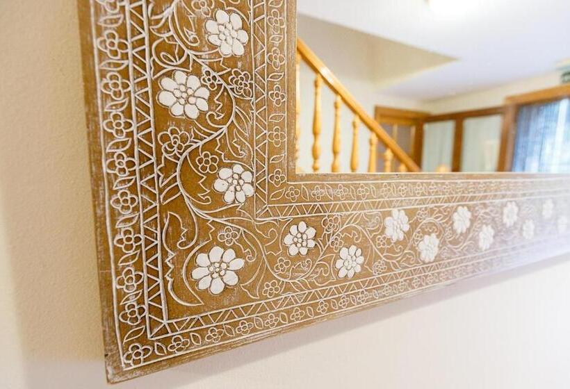 Отель De Montaña Lamiana