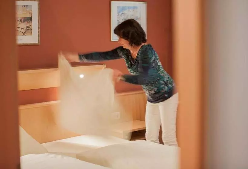 Hotelli Landgasthof Linden